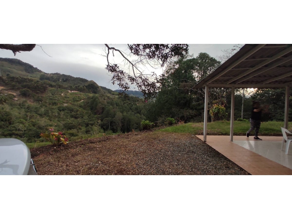 Cabaña En Guatapé - Se Vende - 1