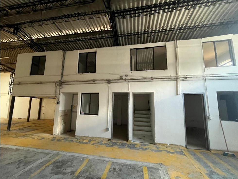 Bodega en Barrio Antioquia- en arriendo - 5