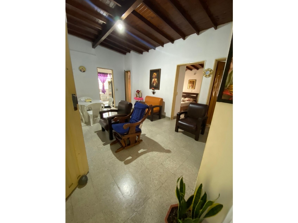 casa en loma de robledo-venta