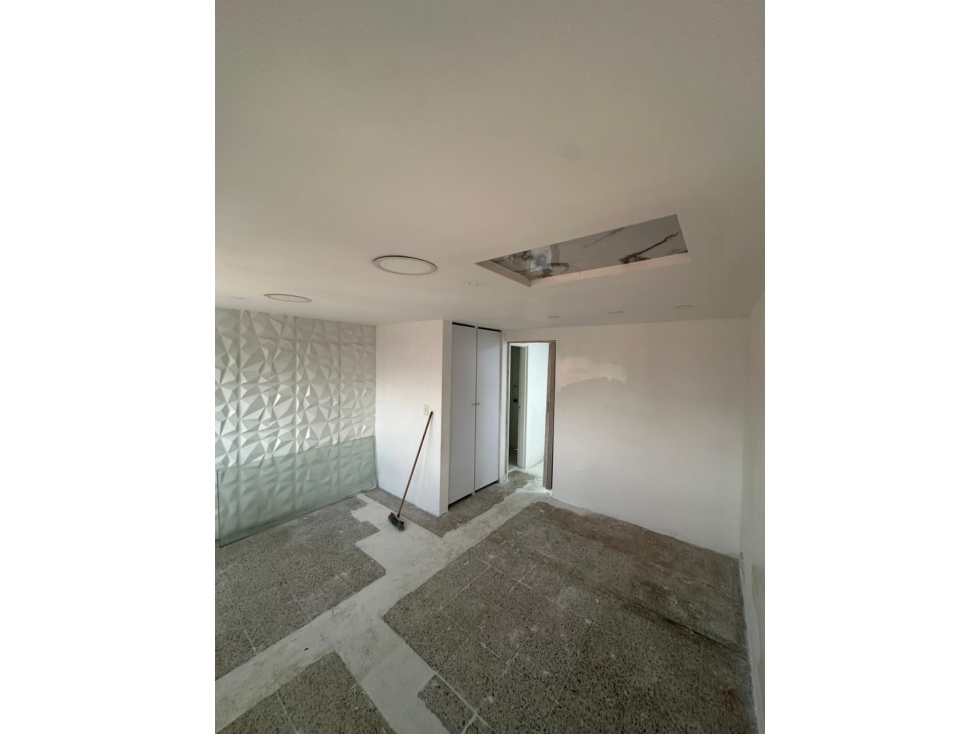 Consultorio en el centro - en venta — foto 2