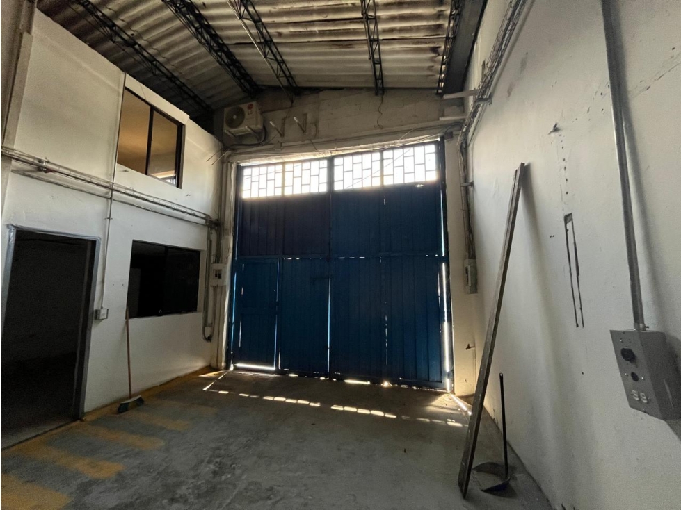 Bodega en Barrio Antioquia- en arriendo - 6