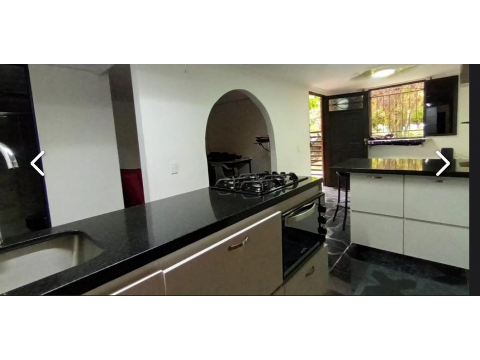 Casa De Tres Niveles En Villas De Comfenalco Bello - Se Vende — foto 5