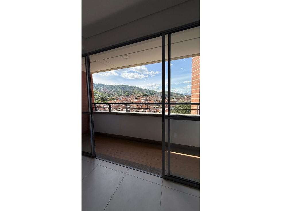 Apartamento en Itagui - en arriendo y/o venta — foto 2