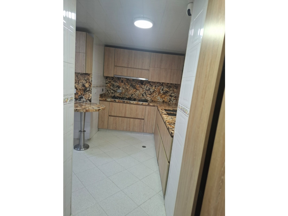 venta/arriendo apto Santa Barbara 204 Mts2, duplex, 4 habs, 4 pqs — foto 4
