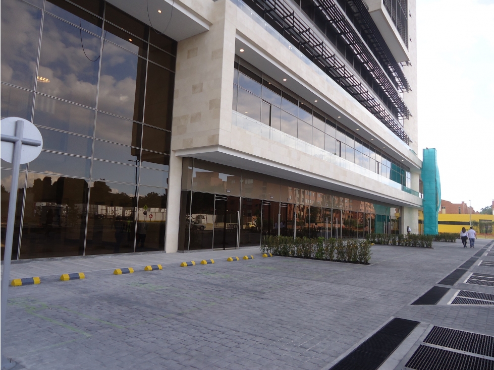 Arriendo oficina Pontevedra Vardi 80 mts 1 garaje piso 9