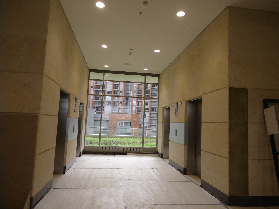 Arriendo oficina Pontevedra Vardi 80 mts 1 garaje piso 9 — foto 2