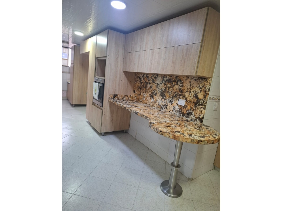 venta/arriendo apto Santa Barbara 204 Mts2, duplex, 4 habs, 4 pqs — foto 5