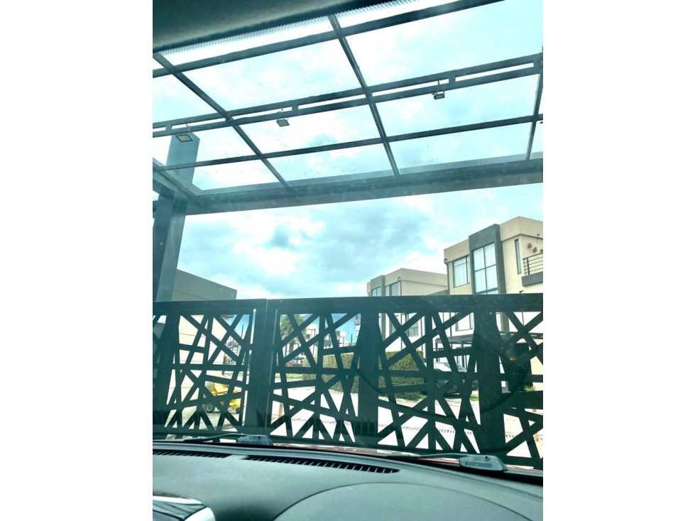 Venta casa en Chía Club House 3 habs 5 baños terraza 190 mts — foto 2