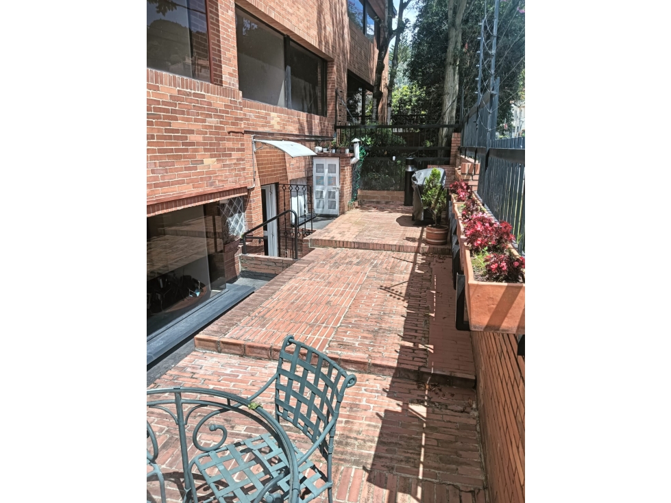 Venta apto Santa Ana Oriental 150 mts. 3 hab, terraza, 2 pqs — foto 5