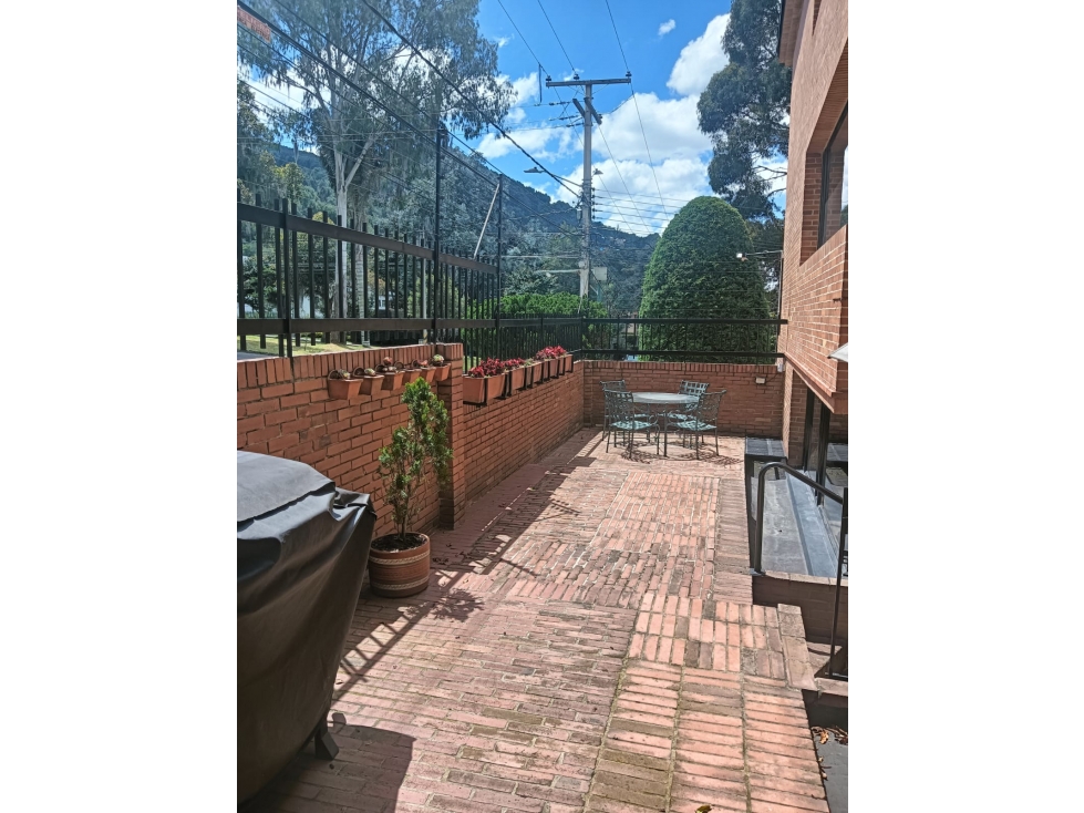 Venta apto Santa Ana Oriental 150 mts. 3 hab, terraza, 2 pqs — foto 4