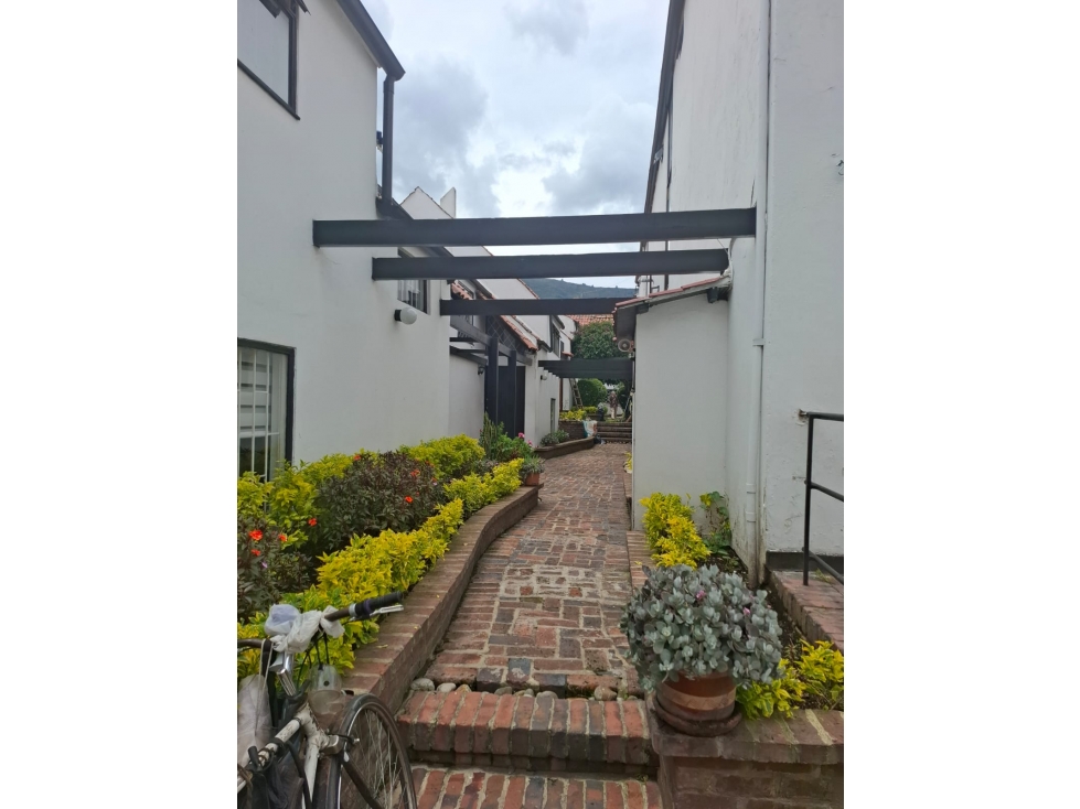 Venta casa en conjunto 4 niveles 161 mts, 3 habs, 2 pqs Cedro Golf — foto 3