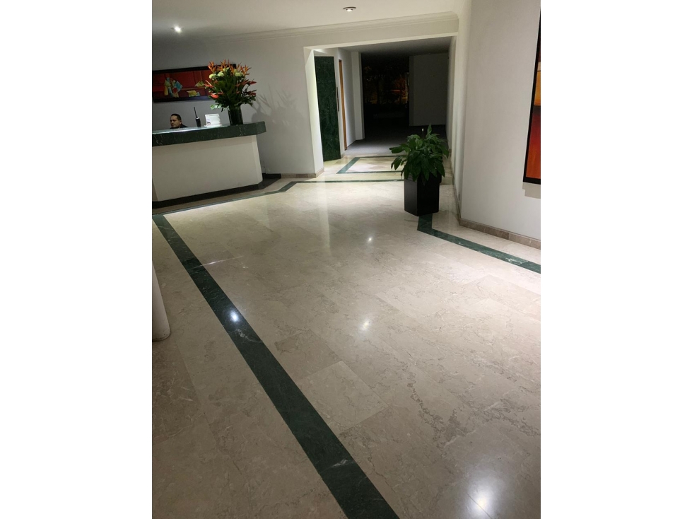Venta apartamento 3 habs, Santa Barbara, frente a parque. Remodelado. — foto 5