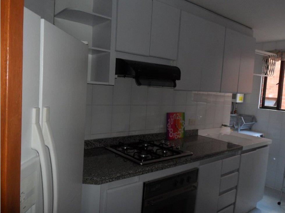 Apartamento en arriendo Chico Reservado - 4