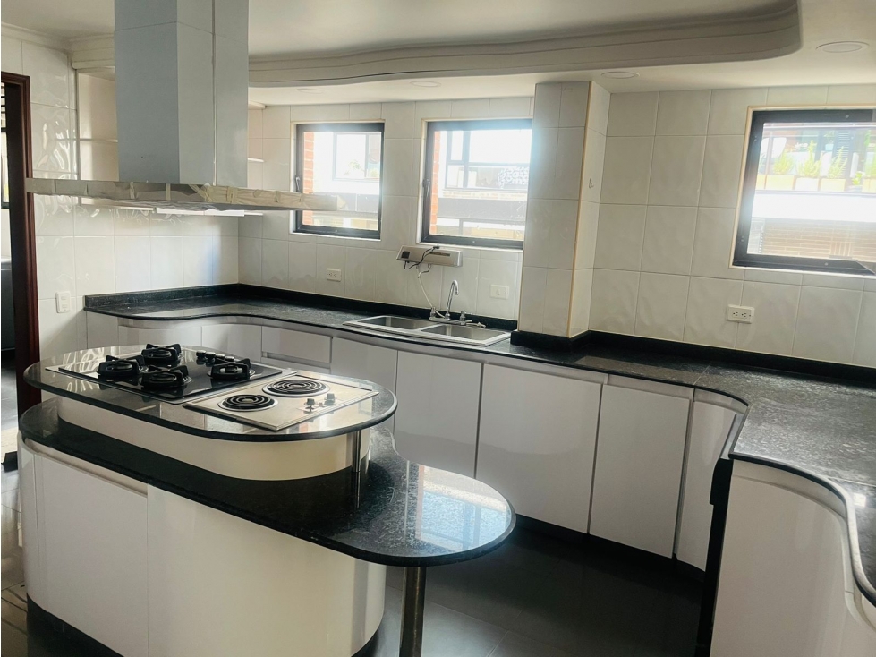 Apartamento Dúplex en venta Santa Barbara Occidental