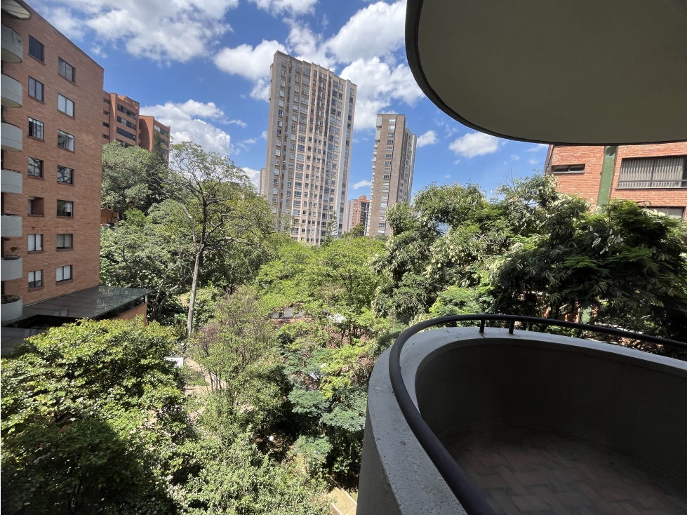 Venta de Apartamento para remodelar, Vizcaya, rodeado de verde — foto 3