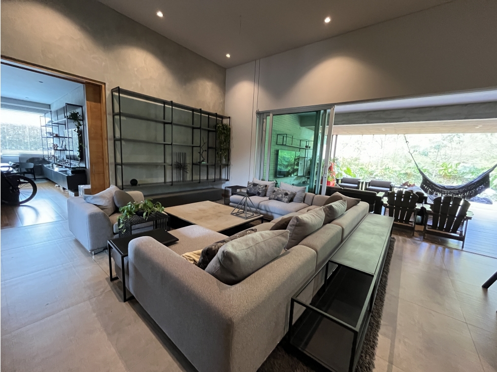 Casa esquinera en Venta de un solo nivel Alto de Palmas — foto 2