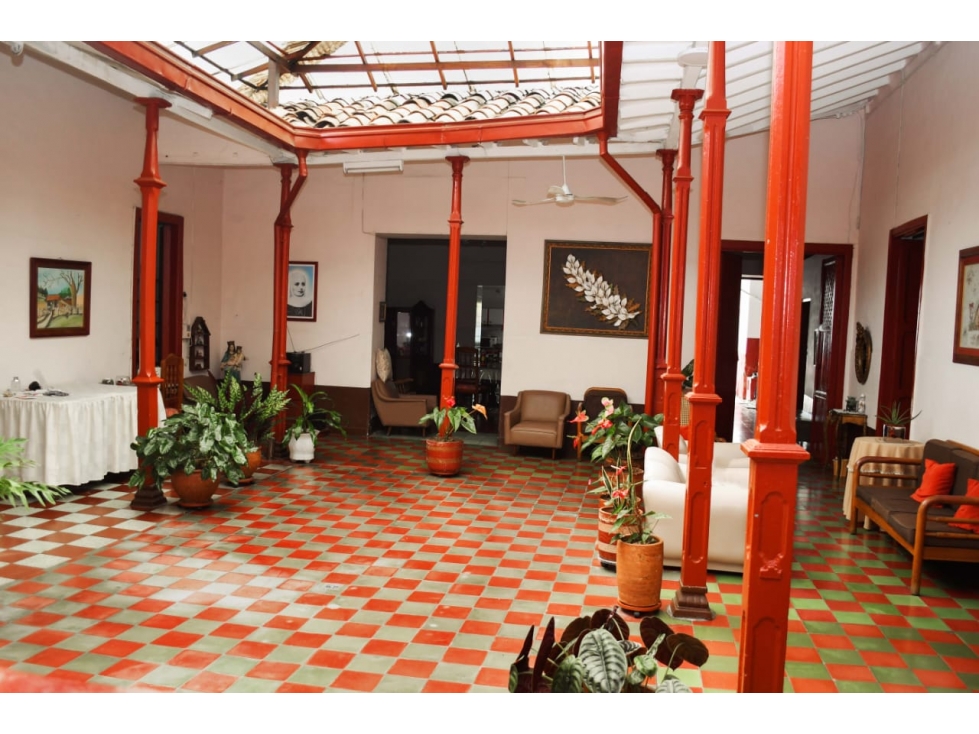 Casa lote en venta en el parque principal de Amagá 1.440 m² - 2