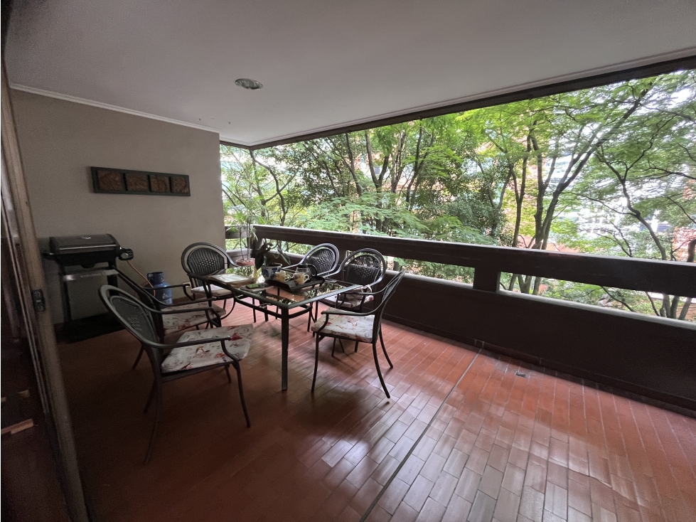 Venta de apartamento 212 m² para remodelar | Milla de Oro, Poblado — foto 3