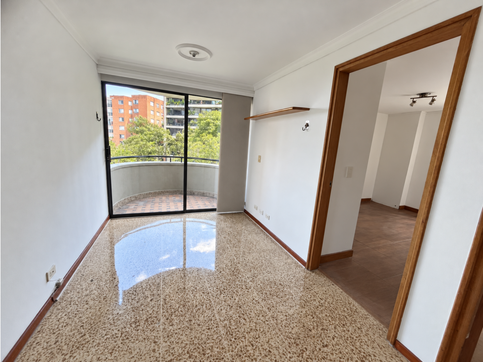 Venta de Apartamento para remodelar, Vizcaya, rodeado de verde — foto 6