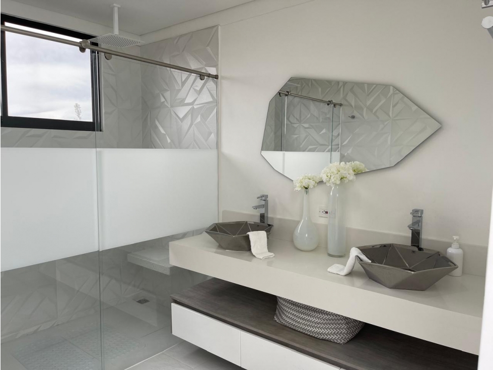 Casa en venta y Arriendo en El Retiro, un nivel más sótano, vista 360° — foto 6