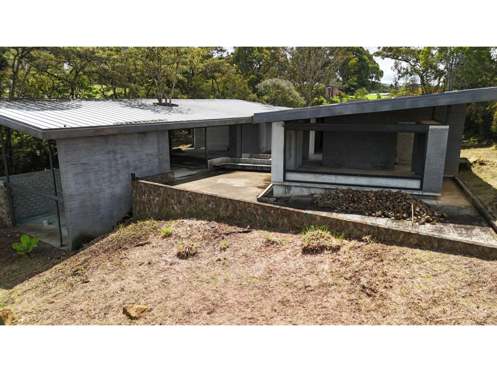 Venta de Casa en Alto de Las Palmas · Un solo Nivel · Obra Gris — foto 4