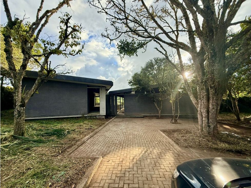 Venta de Casa en Alto de Las Palmas · Un solo Nivel · Obra Gris — foto 5