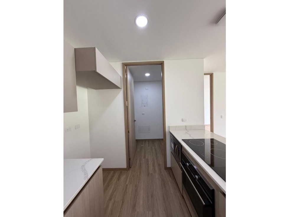 Arriendo Apto para estrenar con balcón, Sajonia Vía al Aeropuerto — foto 5