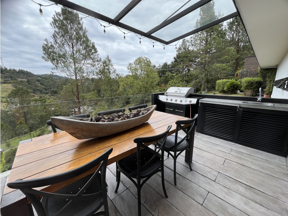 Casa en venta en Alto de las Palmas, con oficina, vivero y gimnasio — foto 5