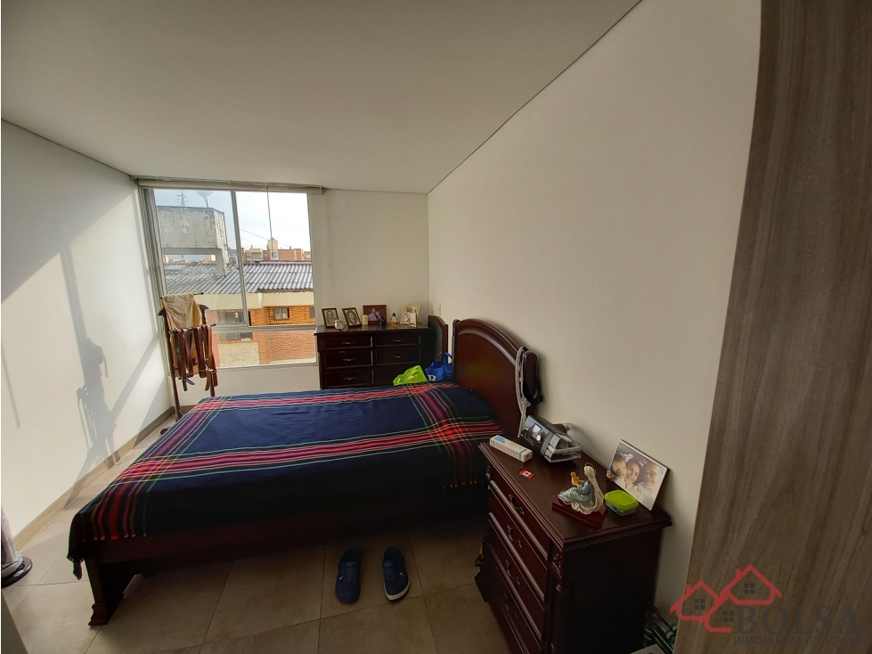 VENDO APARTESTUDIO EN LA MILLA DE ORO CALLE 60 PISO 4, CON ASCENSOR — foto 6