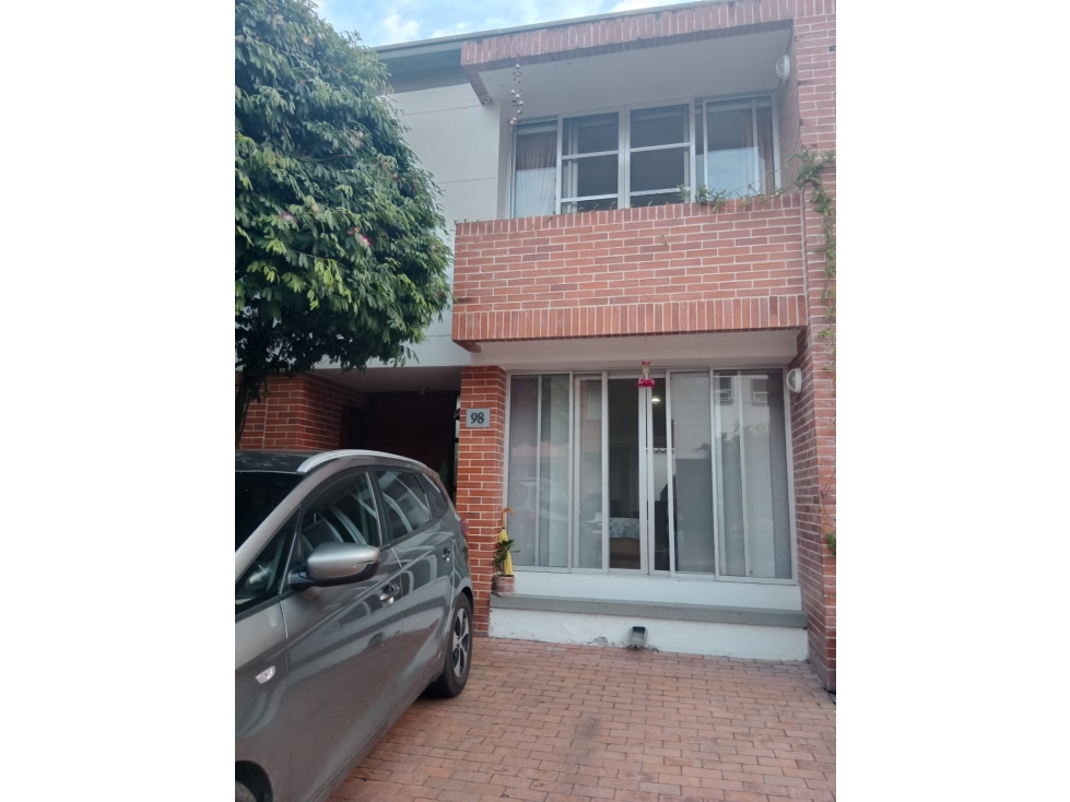 VENTA CASA EN CONJUNTO CERRADO SECTOR VERGEL