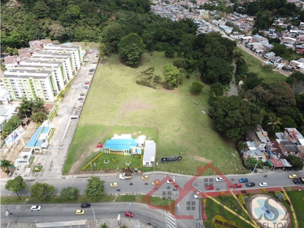 VENDO LOTE EN LA AVENIDA AMBALA CON CALLE 60 DIAGONAL AL CC ESTACIÓN — foto 2