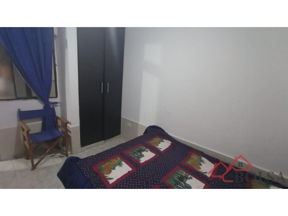 VENDO CASA CON RENTA 3 PISOS LA CEIBA SECTOR SALADO — foto 5