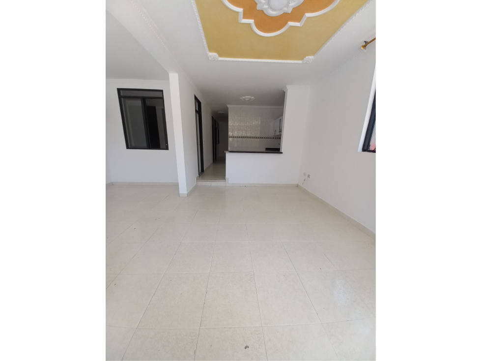 APARTAMENTO EN ARRIENDO PISO 1 PRADERAS DE SANTA RITA — foto 2
