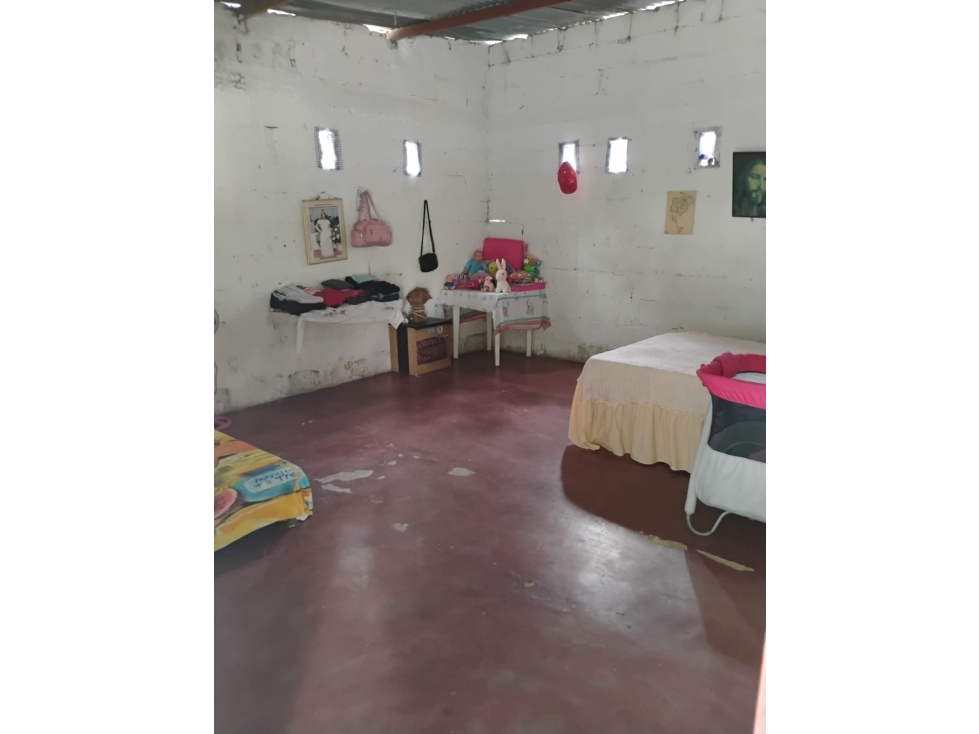 ARRIENDO LOTE INDUSTRIAL CON OFICINA - 6