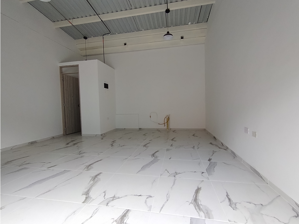 ARRIENDO LOCAL COMERCIAL SECTOR LA POLA - 2