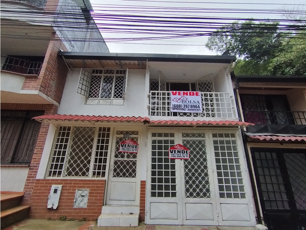 VENDO CASA DE 2 PISOS SECTOR VARSOVIA CERCA A LA CALLE 60
