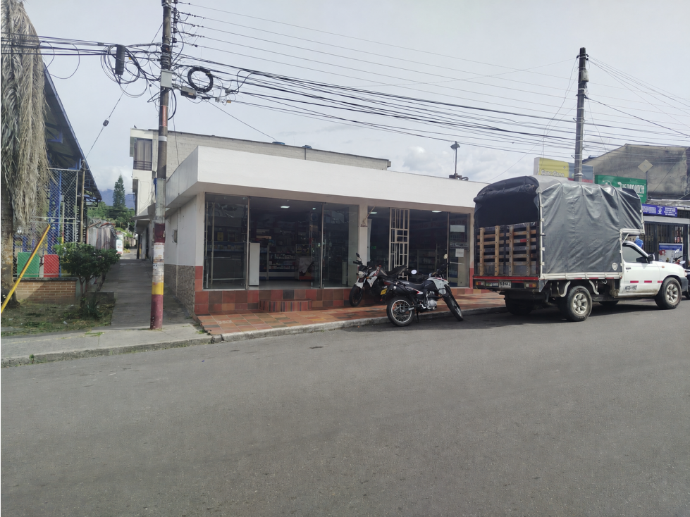 VENDO CASA COMERCIAL ESQUINERA CON LOCAL, SECTOR LA FRANCIA