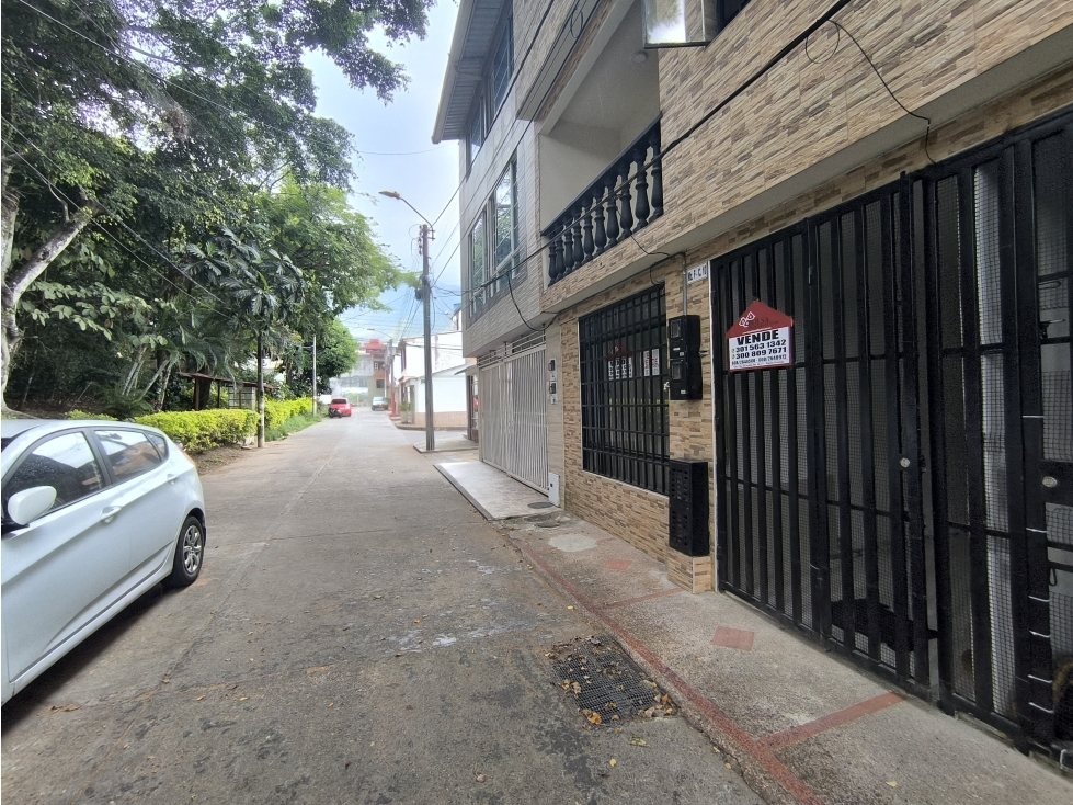 VENDO APARTAMENTO 1 PISO SECTOR ENTRE RIOS - 1