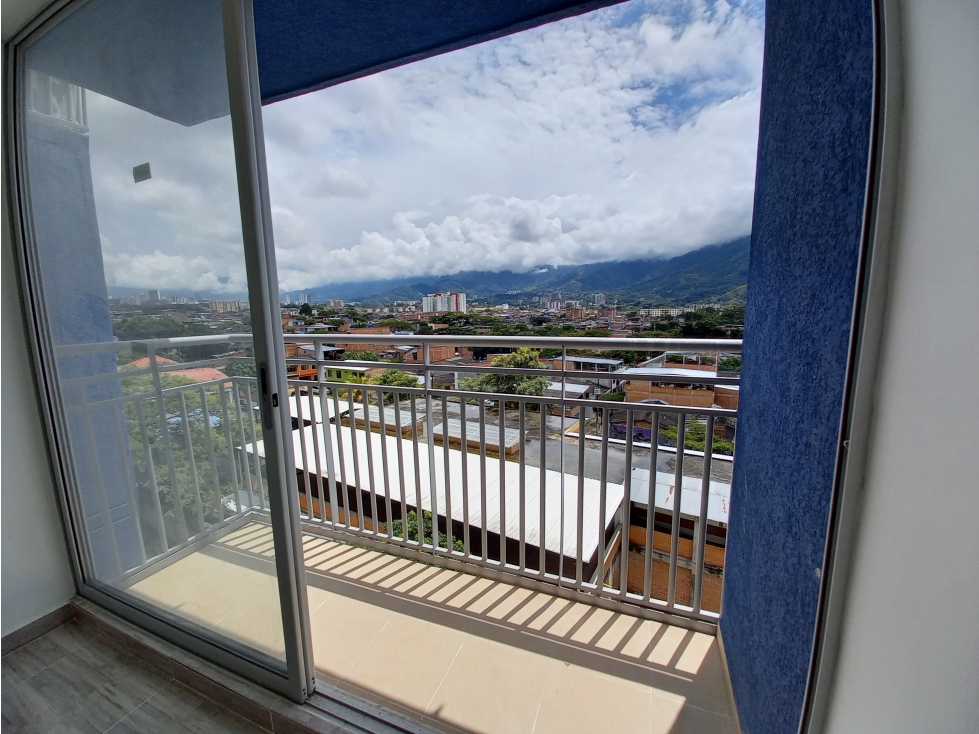 VENDO APARTAMENTO 8 PISO CONJUNTO FLORIDA 4 - 5