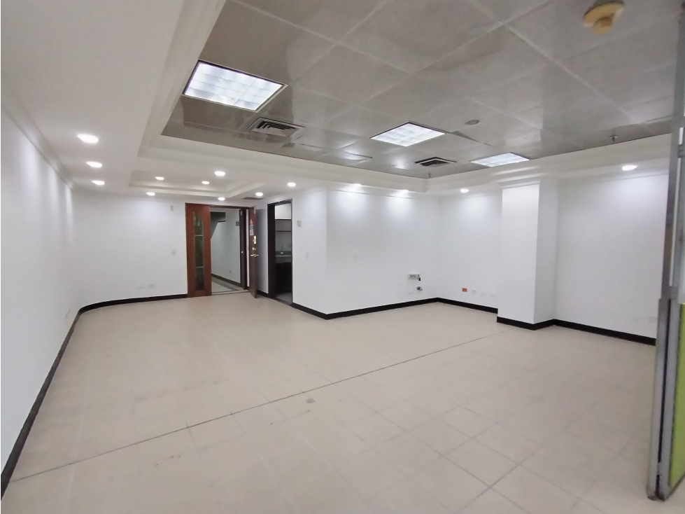ARRIENDO OFICINA PISO 5 EDIFICIO SEAPTO SECTOR CENTRO - 1