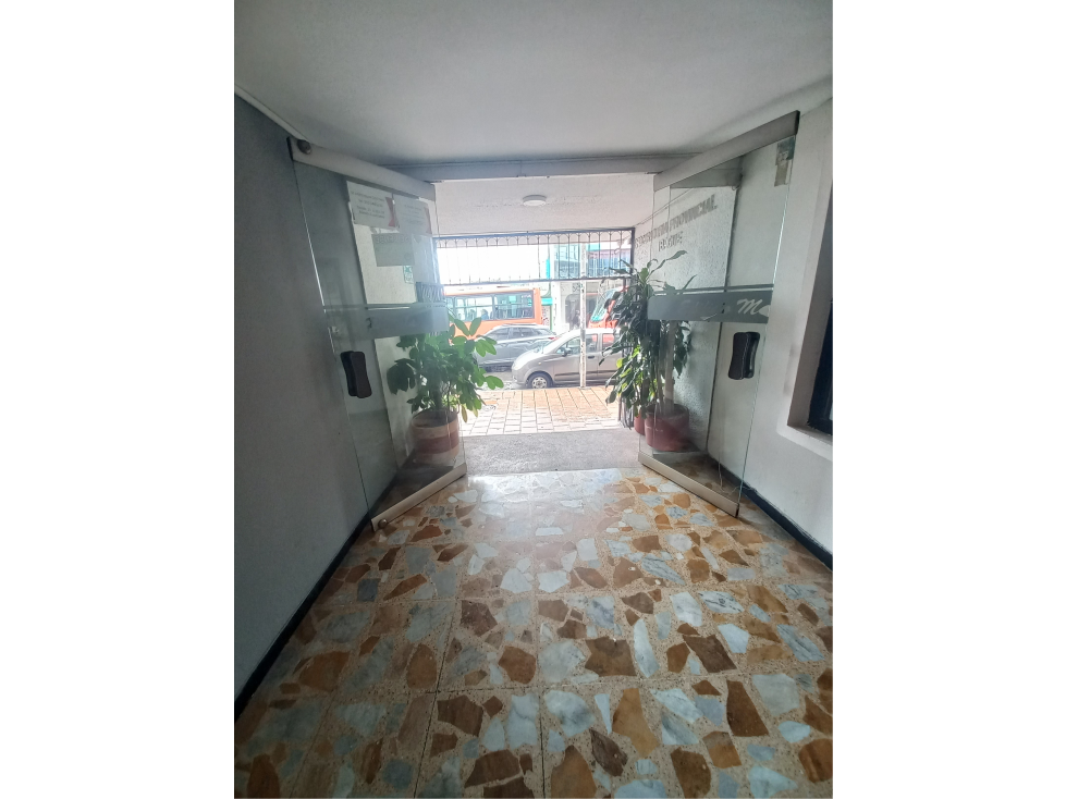 ARRIENDO OFICINA PISO 4 EDIFICIO MARTIN POMALA SECTOR CENTRO - 5