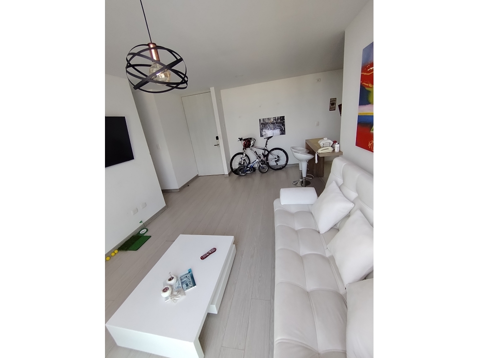 VENDO APARTAMENTO PISO 7 SECTOR MULTICENTRO — foto 4