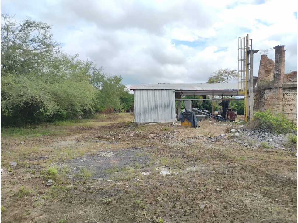ARRIENDO LOTE INDUSTRIAL CON OFICINA - 5