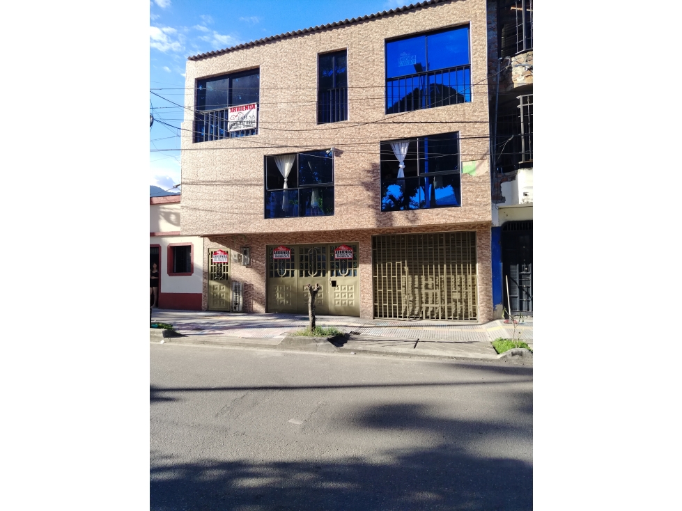 ARRIENDO APARTAMENTO PISO 3 SECTOR EL CLARET