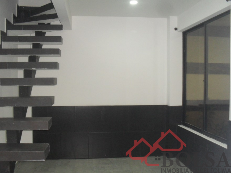 VENDO CASA CON RENTA Y LOCALES EN BARRIO CASA CLUB - 4