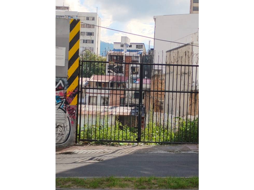 VENDO LOTE ENTRE CALLE 12 Y 13 SOBRE LA CARRERA 5 - 2