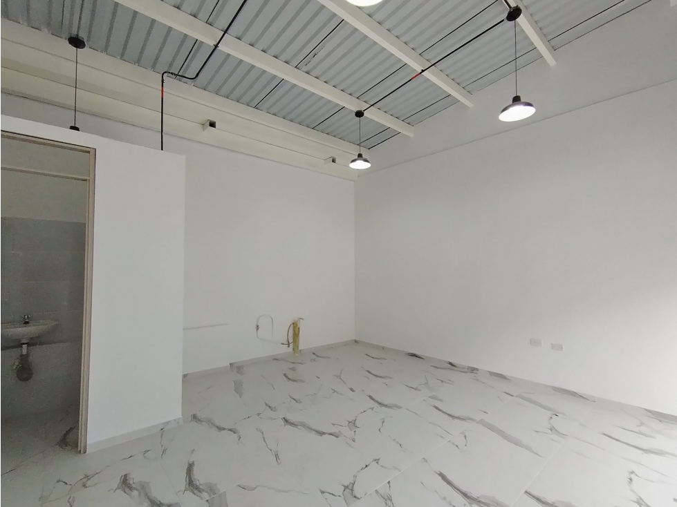 ARRIENDO LOCAL COMERCIAL SECTOR LA POLA - 3