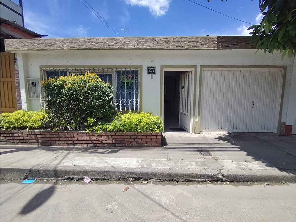 VENDO CASA BARRIO JARDIN DETRAS DE HOME CENTER — foto 2