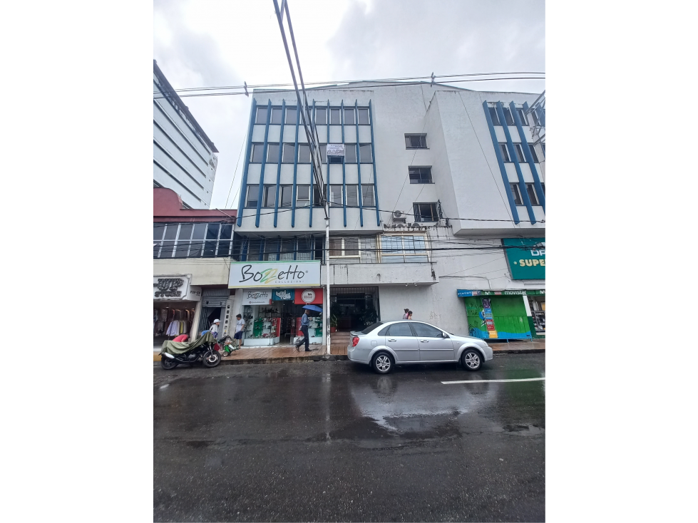 ARRIENDO OFICINA PISO 4 EDIFICIO MARTIN POMALA SECTOR CENTRO - 1