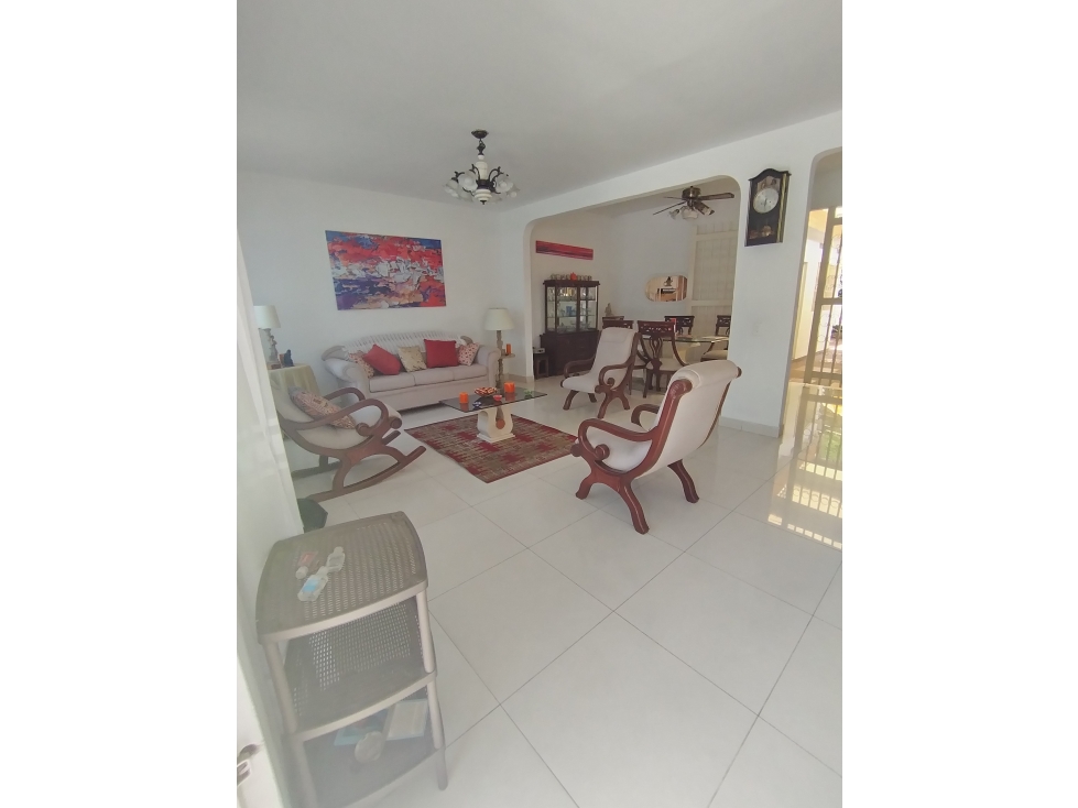 VENDO CASA BARRIO JARDIN DETRAS DE HOME CENTER — foto 3